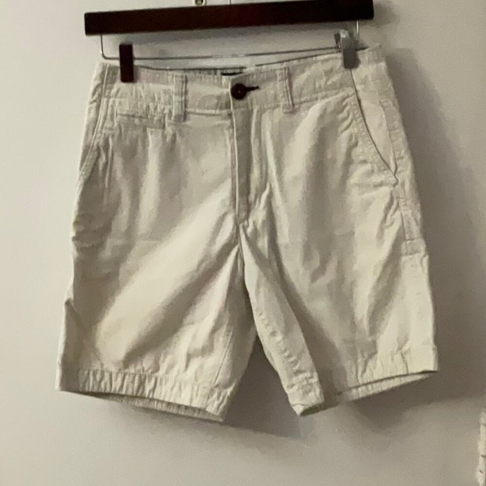 American Eagle Outfitters Prep Bermuda Shorts 26 Light Khaki Casual Vacation